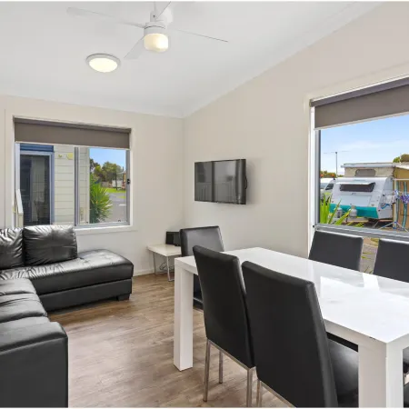 Discovery Parks - Adelaide Beachfront