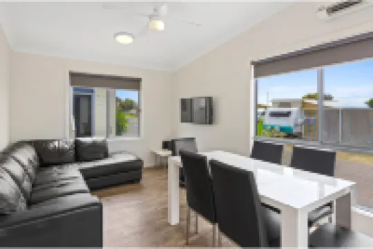 Discovery Parks - Adelaide Beachfront