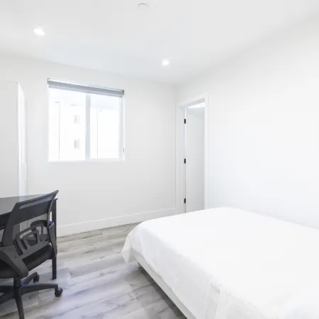 Private Rooms In Downtown LA | USC Отели рядом с достопримечательностью «Выставочный парк»