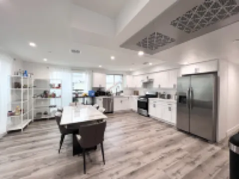 Private Rooms In Downtown LA | USC