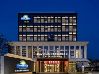 安吉•Days溫德姆酒店 鄰近中南百草原-長頸鹿館的酒店