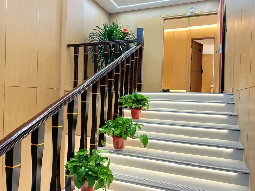 Boyue Hotel