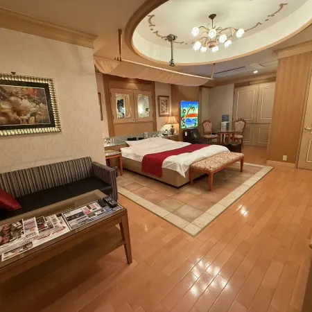 HOTEL MAYFAIR (Adults Only)