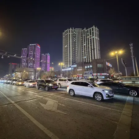 Youran Smart E-sports Apartment (Harbin West Station Xicheng Red Square)