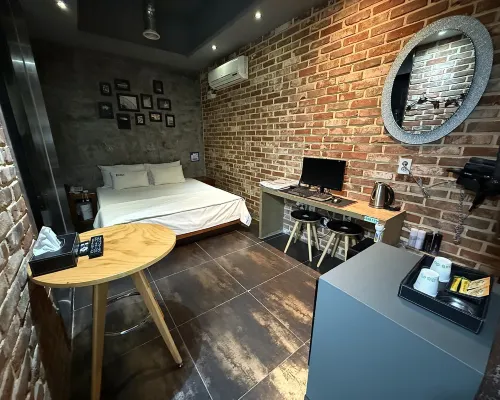 Suyu Lush Hotels near Suyu Station