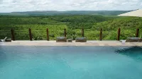 Surprise Hotel (Tangbula Mengkete Scenic Area) - Pools