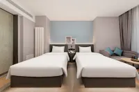 Starway Hotel (Hohhot Moore City Dongying Road Subway Station)