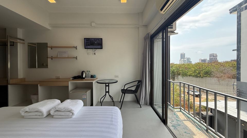 PL Residence Hotel Patamnak Soi 3