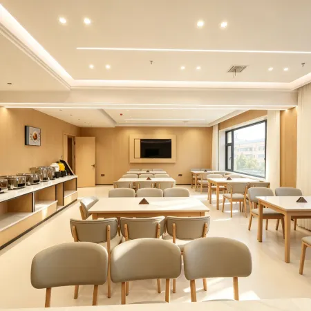 Jiayin Yiyun Hotel (Riverside Square)