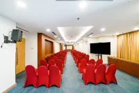 Aston Pluit Hotel & Residence - Business