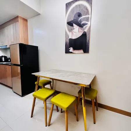Trouvaille in Red Residences