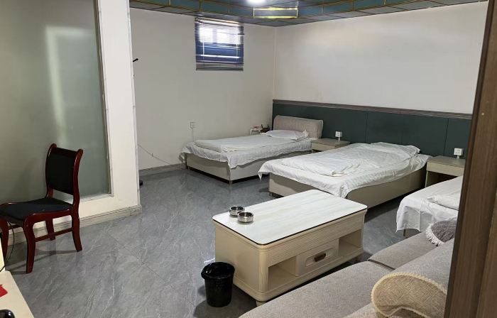 Subei Mazongshan Aduqin Hotel