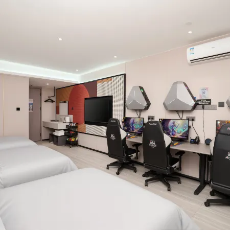 KK E-Sports Hotel (Dongying Wuyue Plaza)