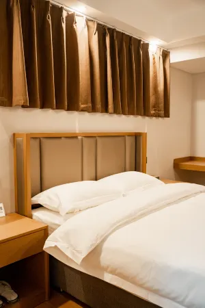 Jinyuan Hotel (Lu'an Gaocheng Wangfu Branch) Отели рядом с достопримечательностью «The Liuan Twin Towers»