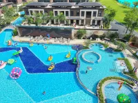 Yangchun DS Hot Spring Resort - piscina