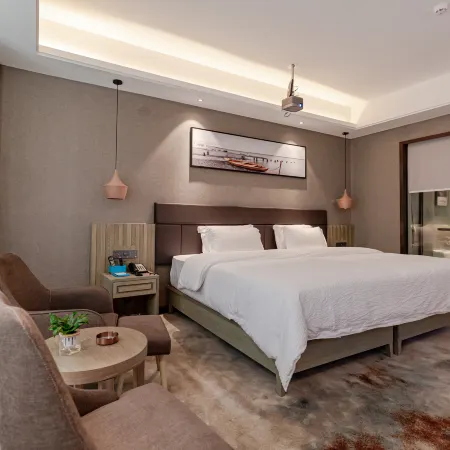 H · Pin Hotel