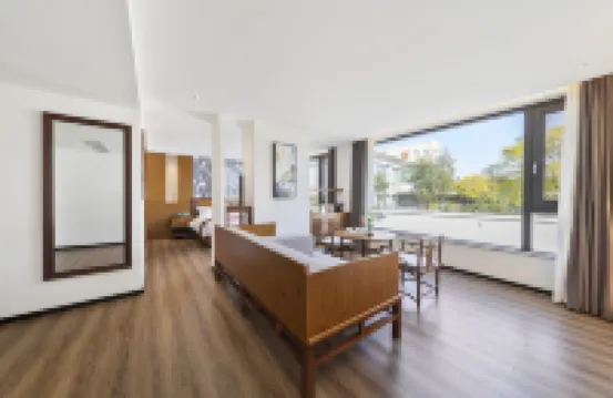 Kunming Boyue Hotel (Dianchi Golf Shop) Hotels near Yunnan Physical Science and Sports Professional College