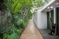 Monolocale Resort Seminyak by Ini VIE Hospitality Hotels in 