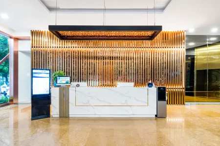 Lanhua Hotel Отели рядом с достопримечательностью «Спортивный центр Боань-поле для плавания»