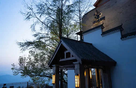 覓幽蘭莫干山頂度假民宿