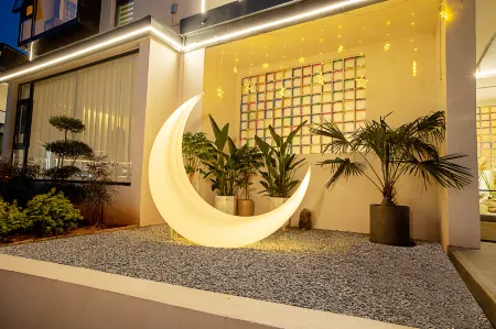 Yueshang·Stargazing Homestay (Laojunshan Zhongling Cableway Branch) Отели рядом с достопримечательностью «Jinding Taoist Temples»