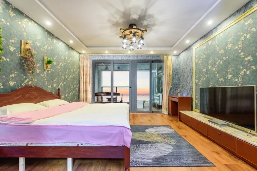 Beibu Gulf No.1 Capricorn E-sports Themed Scenic Apartment