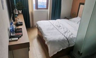 Yunuo Business Hotel
