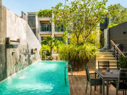 럭셔리어스 시뷰 4BR 프라이빗 풀 빌라 바이 인티라 빌라