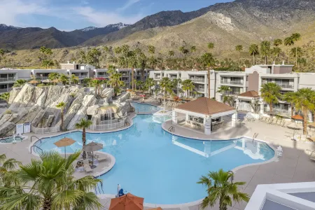 Hilton Vacation Club Palm Canyon Palm Springs Отели рядом с достопримечательностью «Муртен Ботаникал Гарден»