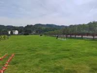 Junlai Hongyan Homestay (Shucheng Donggang Branch) Hotels in Shucheng