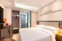 City Comfort Premier Hotel (Bozhou Weiwu Plaza) - Esports
