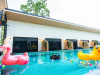 Fresh Resort Pattaya Hotels near Wat Khao Din Temple