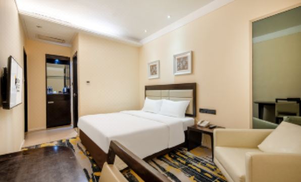 Rezen Select Hotel Zhuhai Gongbei  Port (High-speed Railway Station)