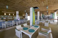 Lime N Soda Beachfront Resort - breakfast