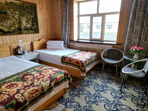 Erguna Zhang Yuqiu Home Hotel