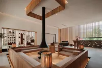 Read Life Hotel