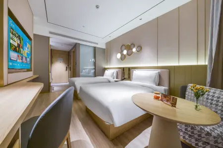 Orange Hotel (Jingjiang Taihe Wuyue Plaza) Отели рядом с достопримечательностью «Huaide College of Changzhou University (Jingjiang Campus)»