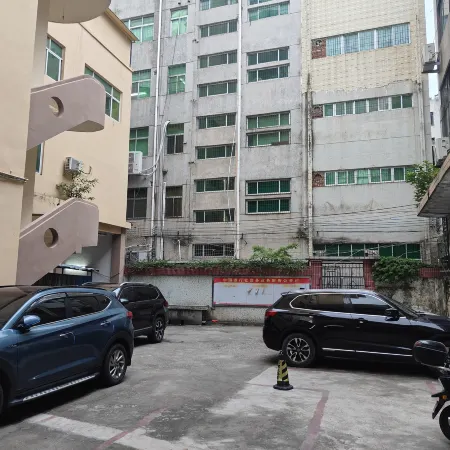 Zhonglv Hotel
