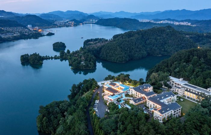 Blue City. Anyi Resort Qiandao Lake County