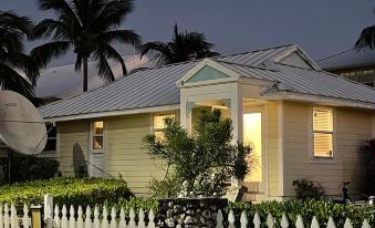 Conch Club Cottage