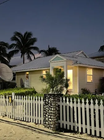 Conch Club Cottage
