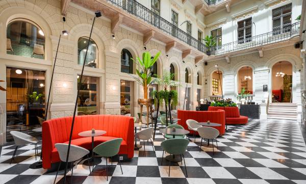 Hotel Oktogon Haggenmacher by Continental Group
