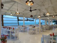 Sand Sea Beach Resort - Pet friendly