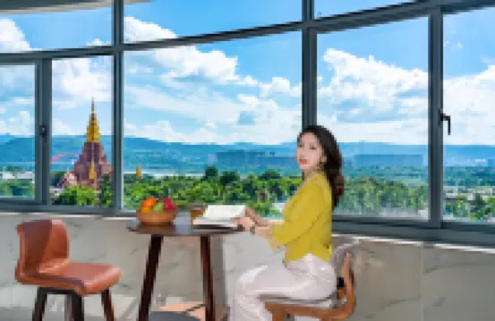 納魯滙瑞丨雲頂360°空中花園觀景酒店（景洪告莊西雙景星光夜市店）