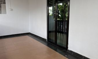 OYO 90907 Brick Cottage Homes
