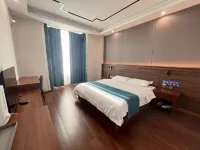โรงแรมแกรนด์ โปเม แซนดอน โรงแรมในป่อมี