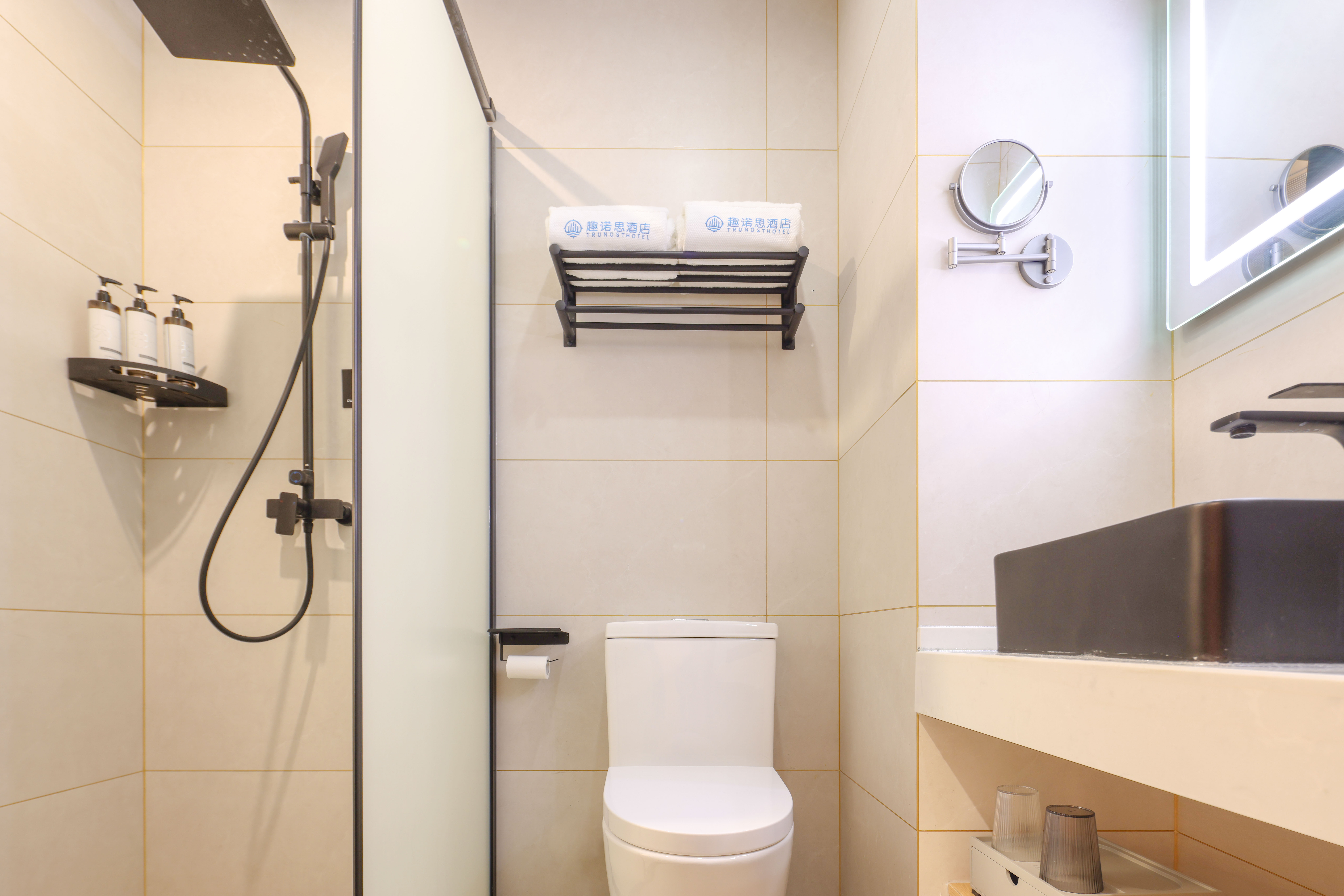 Qunos Hotel (Qingdao Jiaodong International Airport) Phòng Photos