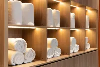 Xinyang Huaye Yard Hotel (Xinyang Railway Station Tianrun Plaza) - Gym