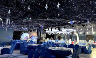 Huaxian Jinlong Business Hotel (Huayi High-speed Railway Station)