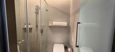 Homeinn Plus Hotel (Suzhou Railway Station Sujin Subway Station)